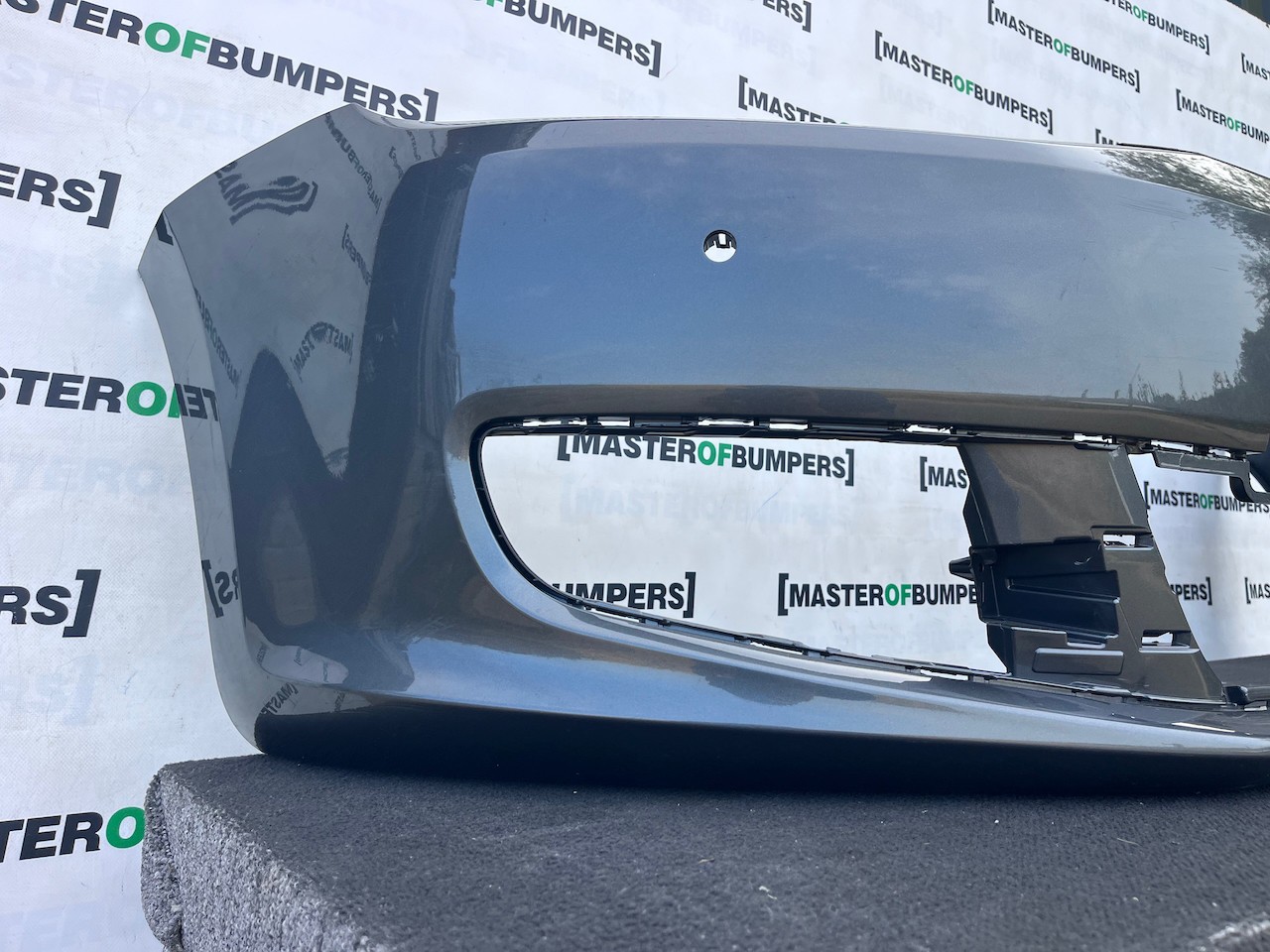 VW Sharan Sel Highline Mk2 Mpv 2011-2021 Front Bumper 4 Pdc Genuine [v603]