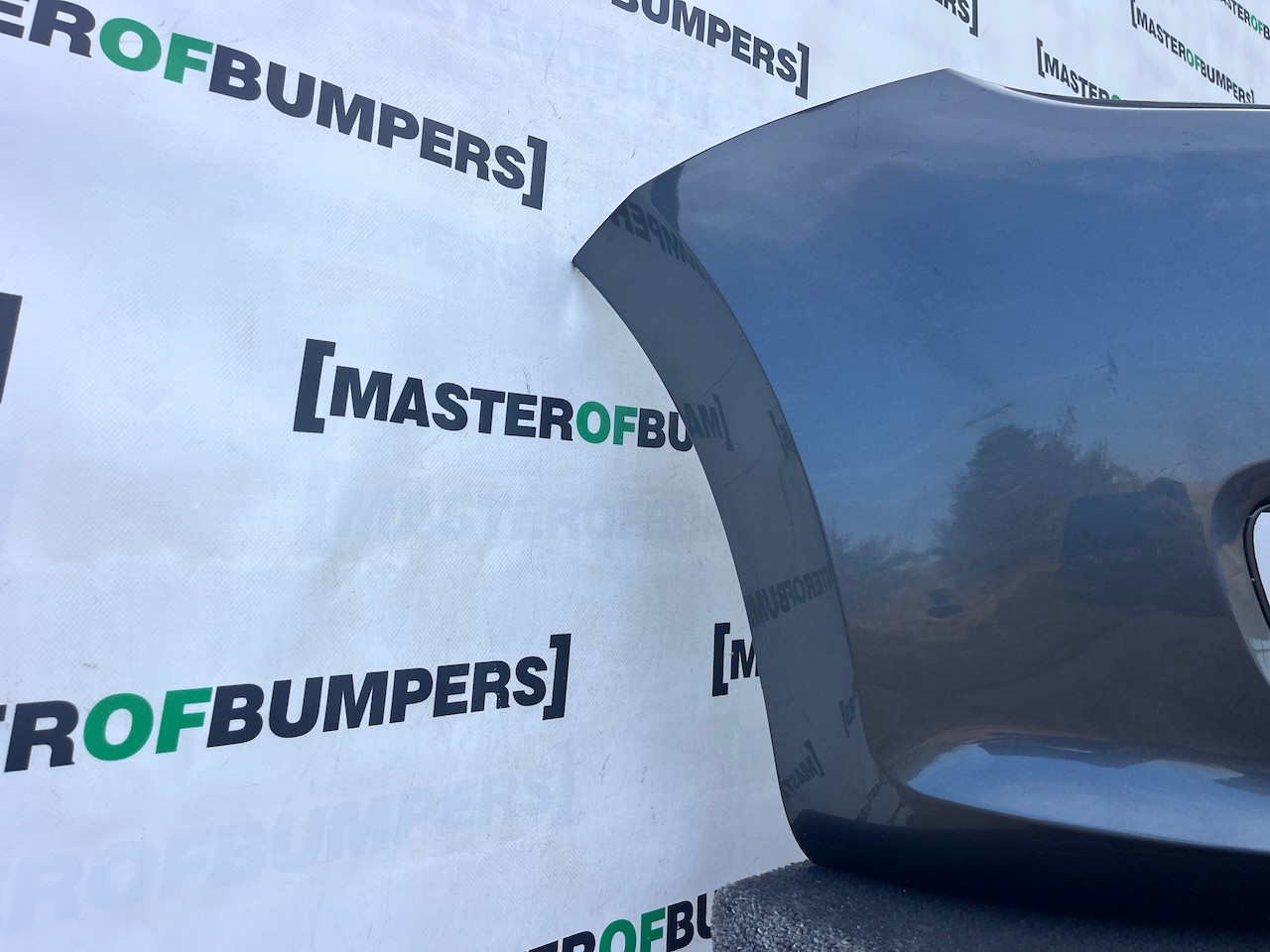VW Sharan Sel Highline Mk2 Mpv 2011-2021 Front Bumper 4 Pdc Genuine [v603]