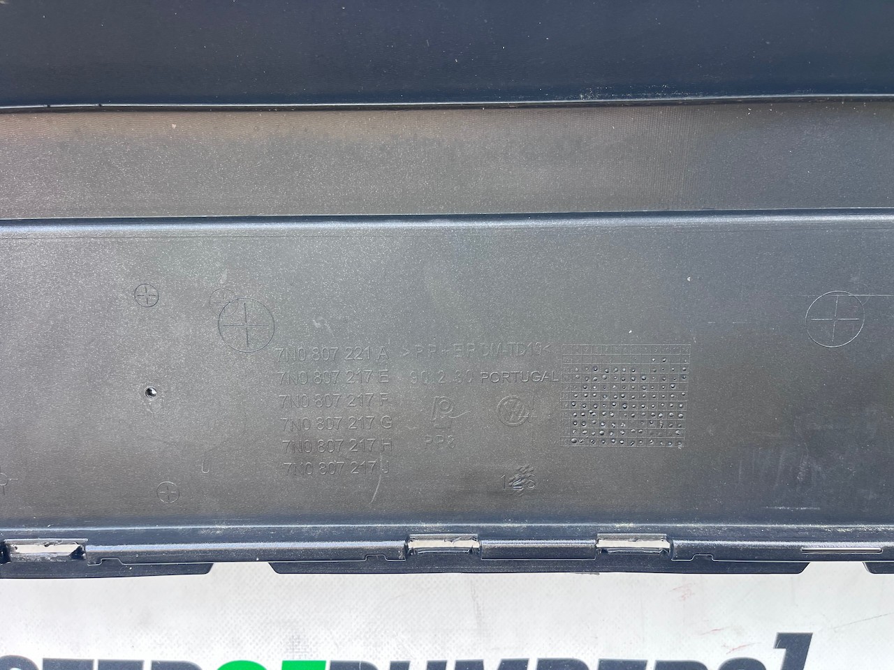 VW Sharan Sel Highline Mk2 Mpv 2011-2021 Front Bumper No Pdc Genuine [v608]
