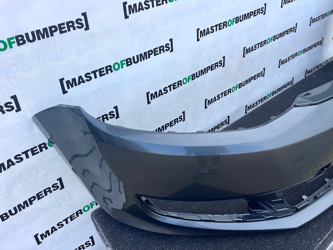 VW Sharan Sel Highline Mk2 Mpv 2011-2021 Front Bumper No Pdc Genuine [v608]