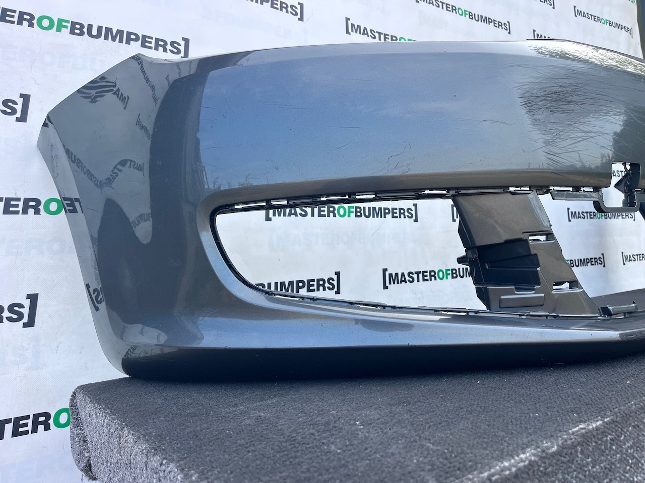 VW Sharan Sel Highline Mk2 Mpv 2011-2021 Front Bumper No Pdc Genuine [v608]