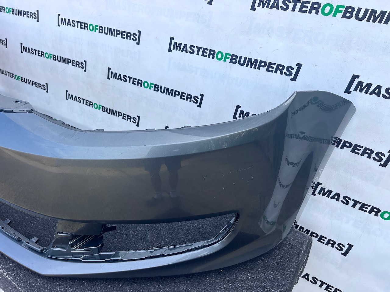 VW Sharan Sel Highline Mk2 Mpv 2011-2021 Front Bumper No Pdc Genuine [v608]