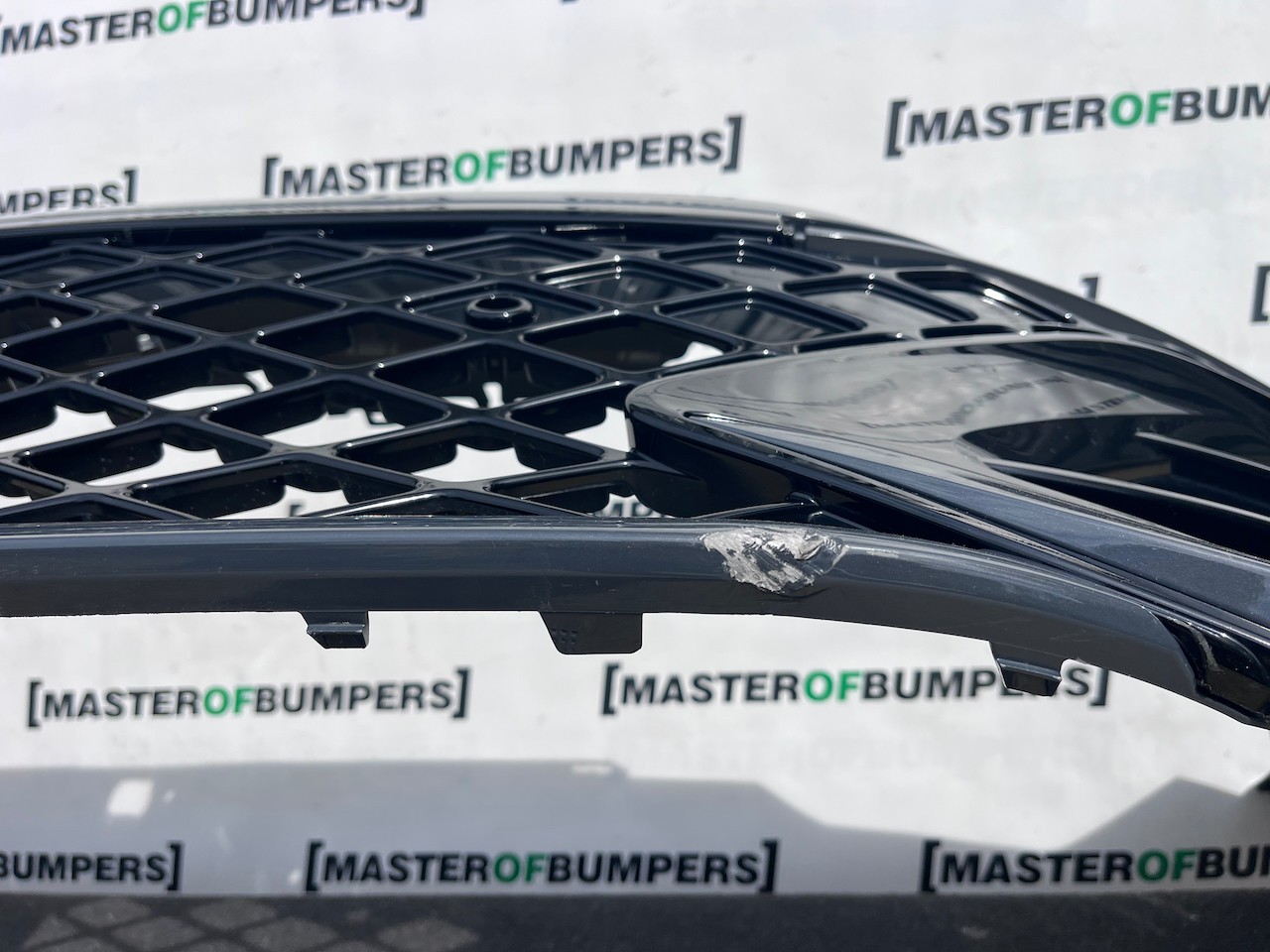 VW Golf R-line Mk8 Lift Hatchback 2024-2027 Front Bumper 4 Pdc Genuine [v612]