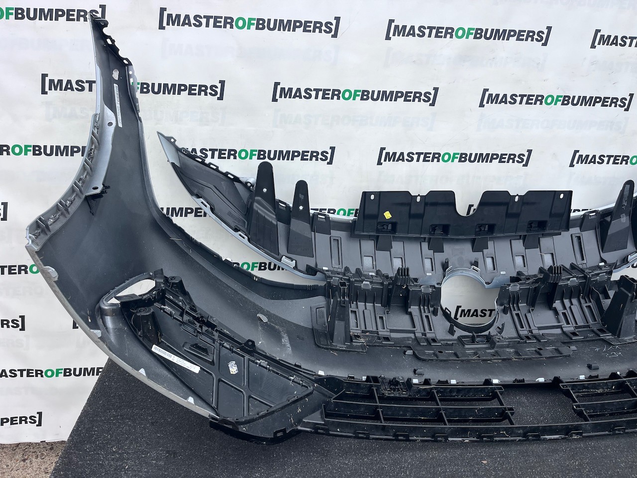 VW Id7 Id.7 Fastback Tourer Ev 2023-2027 Front Bumper 6 Pdc Genuine [v616]