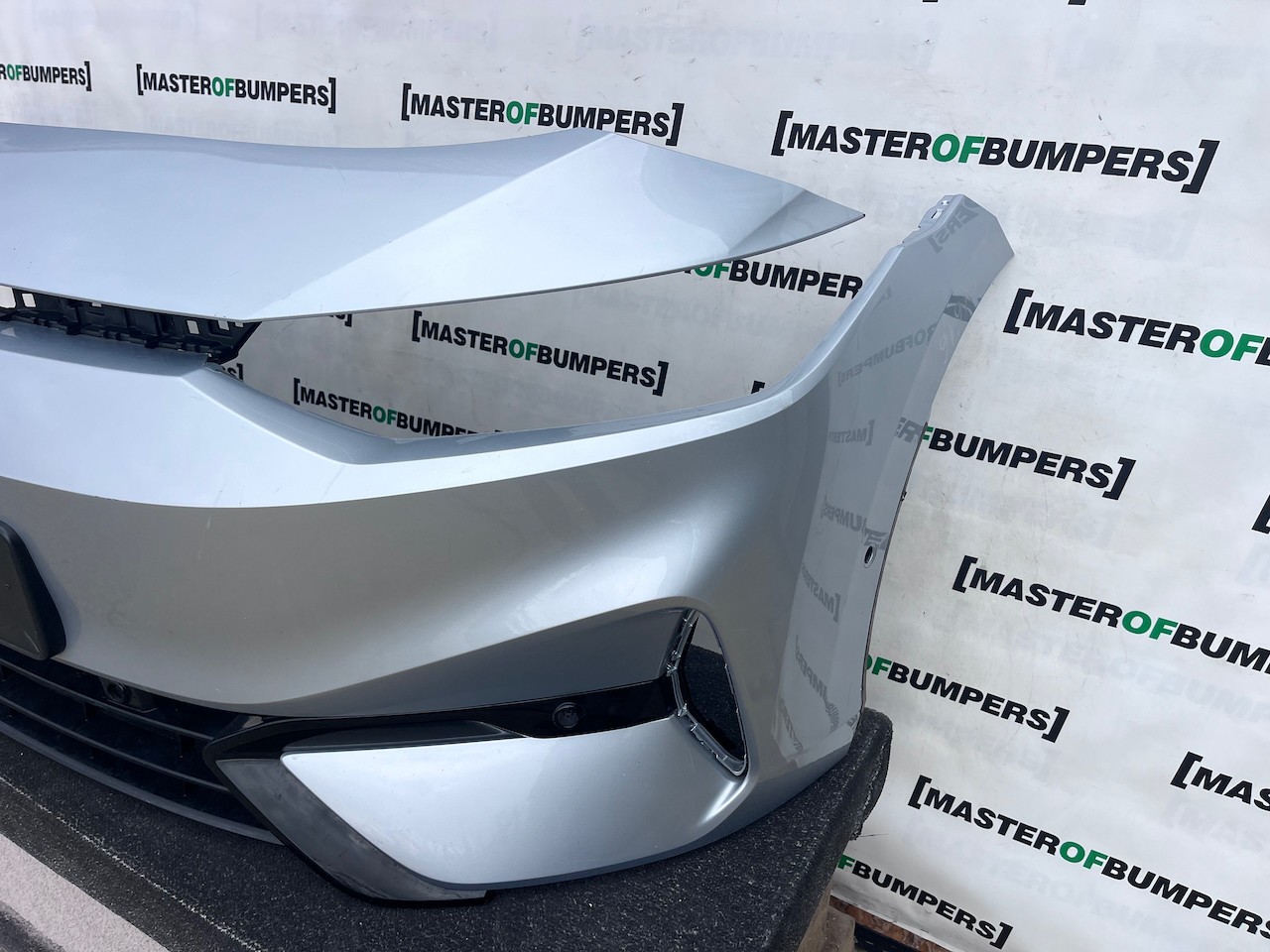 VW Id7 Id.7 Fastback Tourer Ev 2023-2027 Front Bumper 6 Pdc Genuine [v616]