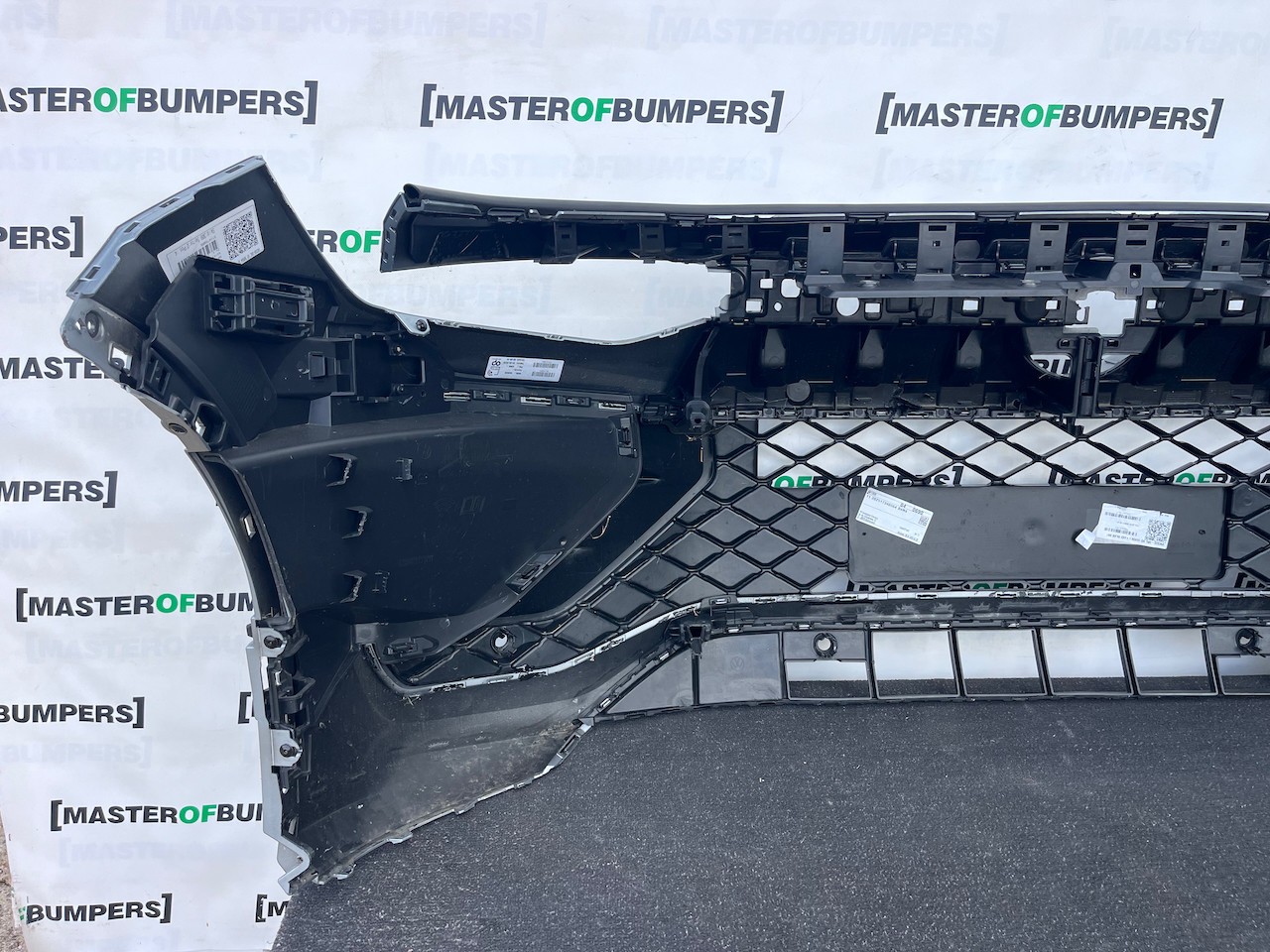 VW Tayron R Line Hybrid Suv 2024-2027 Front Bumper 6 Pdc Genuine [v622]