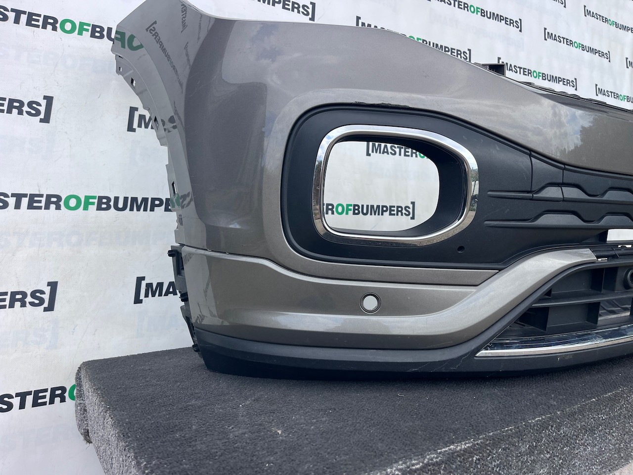 VW T-cross Tcross Se Active R Line 2019-2023 Front Bumper 4 Pdc Genuine [v626]