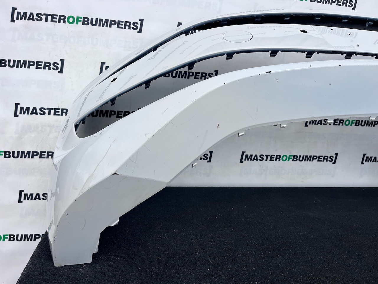 VW Multivan Style Edition T7 2022-2025 Front Bumper White 6 Pdc Genuine [v624]