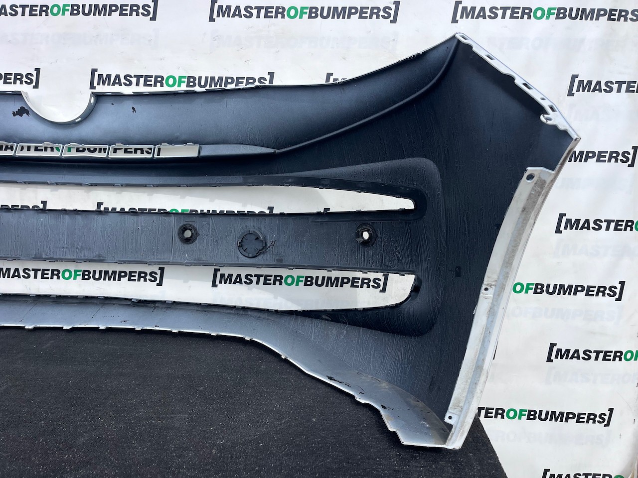 VW Multivan Style Edition T7 2022-2025 Front Bumper White 6 Pdc Genuine [v624]