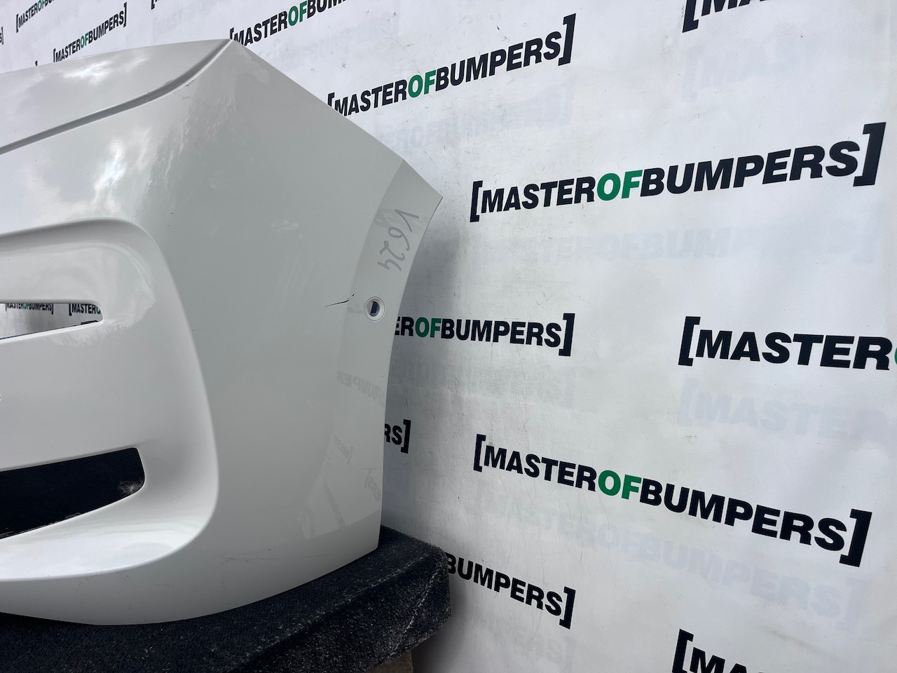 VW Multivan Style Edition T7 2022-2025 Front Bumper White 6 Pdc Genuine [v624]