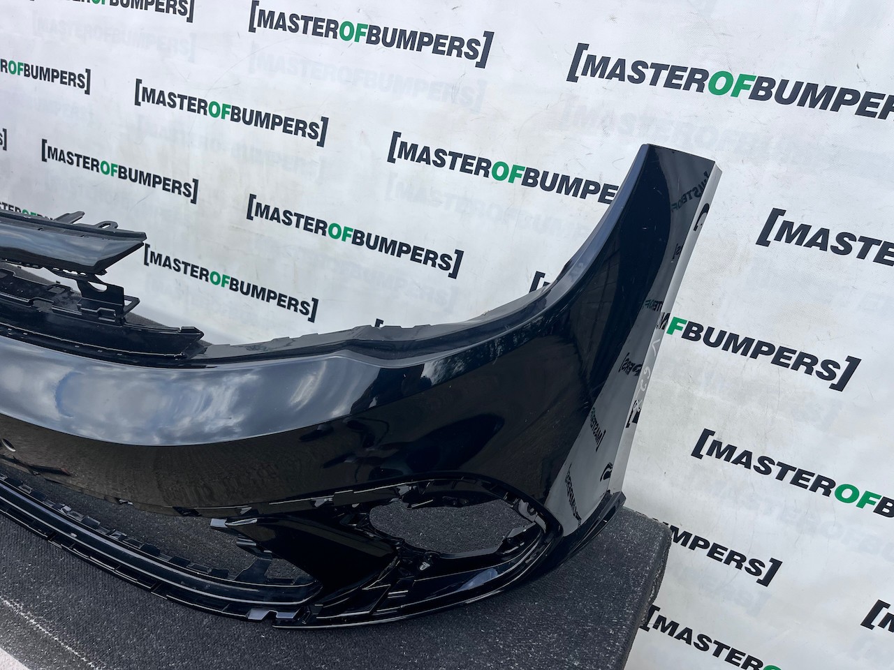 VW Polo R Line Mk6 Lift Hatchback 2021-2024 Front Bumper 4 Pdc Genuine [v628]