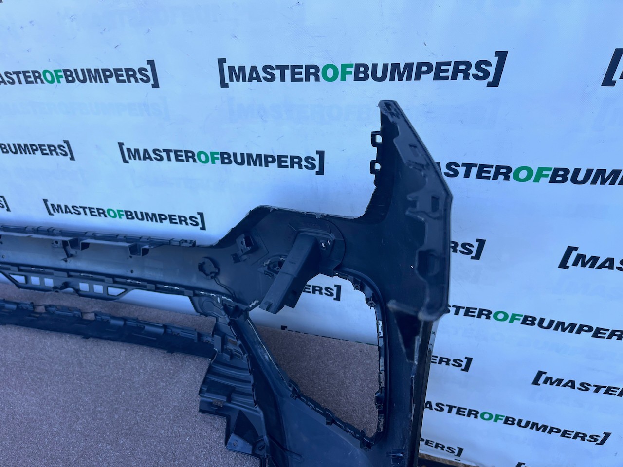 VW Touareg R Line Tdi V6 Mk3 2019-2023 Front Bumper 6 Pdc +jets Genuine [v643]
