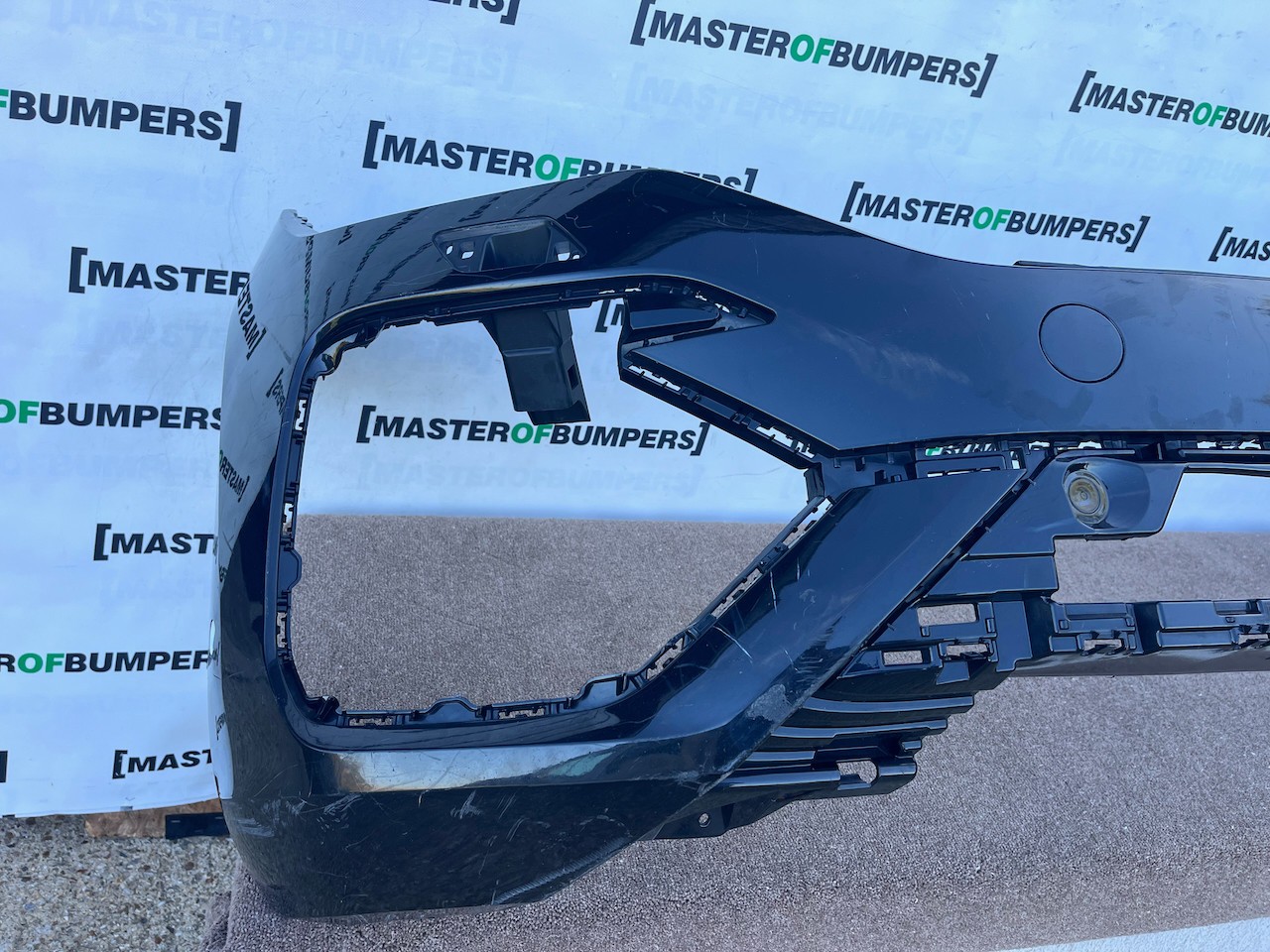 VW Touareg R Line Tdi V6 Mk3 2019-2023 Front Bumper 6 Pdc +jets Genuine [v643]