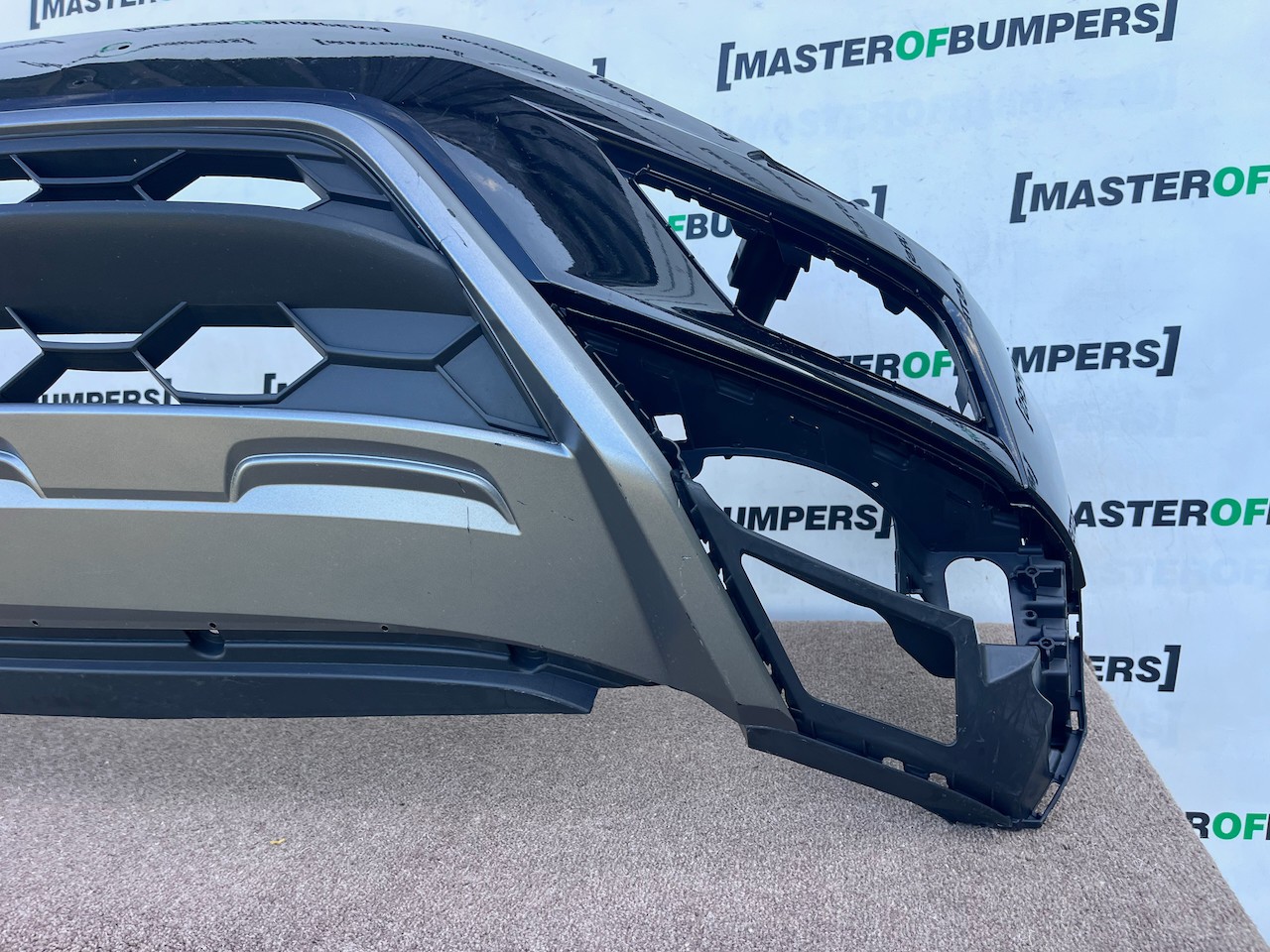 VW Tiguan Allspace Sel Mk2 Suv 2016-2019 Front Bumper 6 Pdc Jets Genuine [v653]