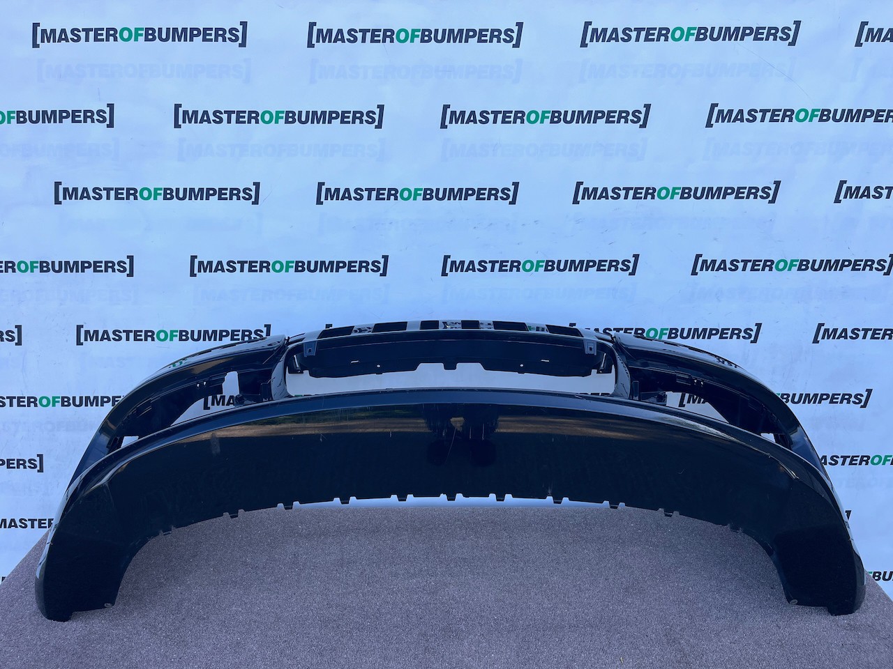 VW Golf R32 Hatchback 2006-2008 Front Bumper No Pdc Jets Genuine [v655]
