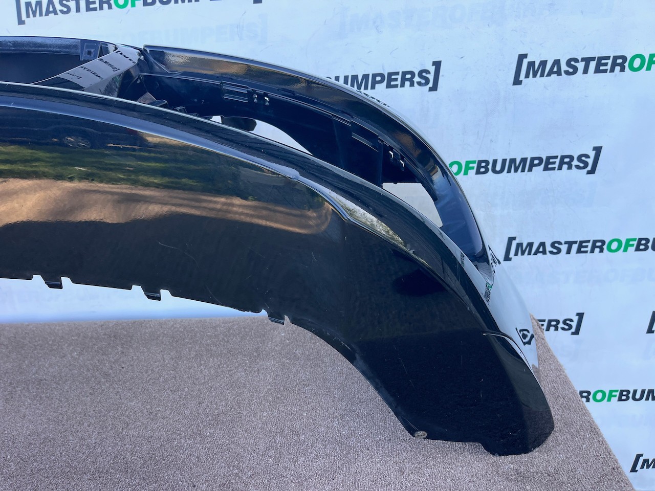 VW Golf R32 Hatchback 2006-2008 Front Bumper No Pdc Jets Genuine [v655]