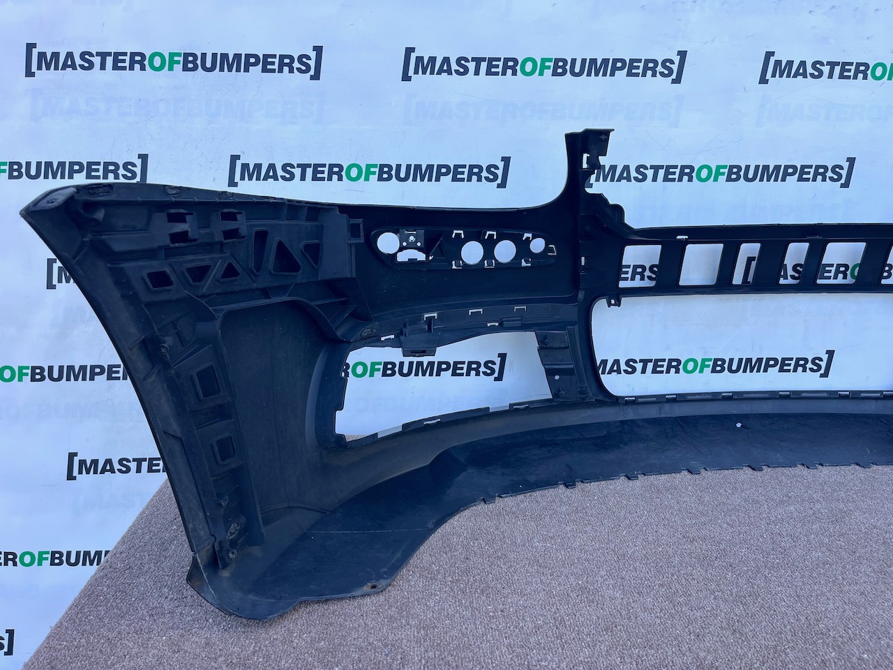 VW Golf R32 Hatchback 2006-2008 Front Bumper No Pdc Jets Genuine [v655]