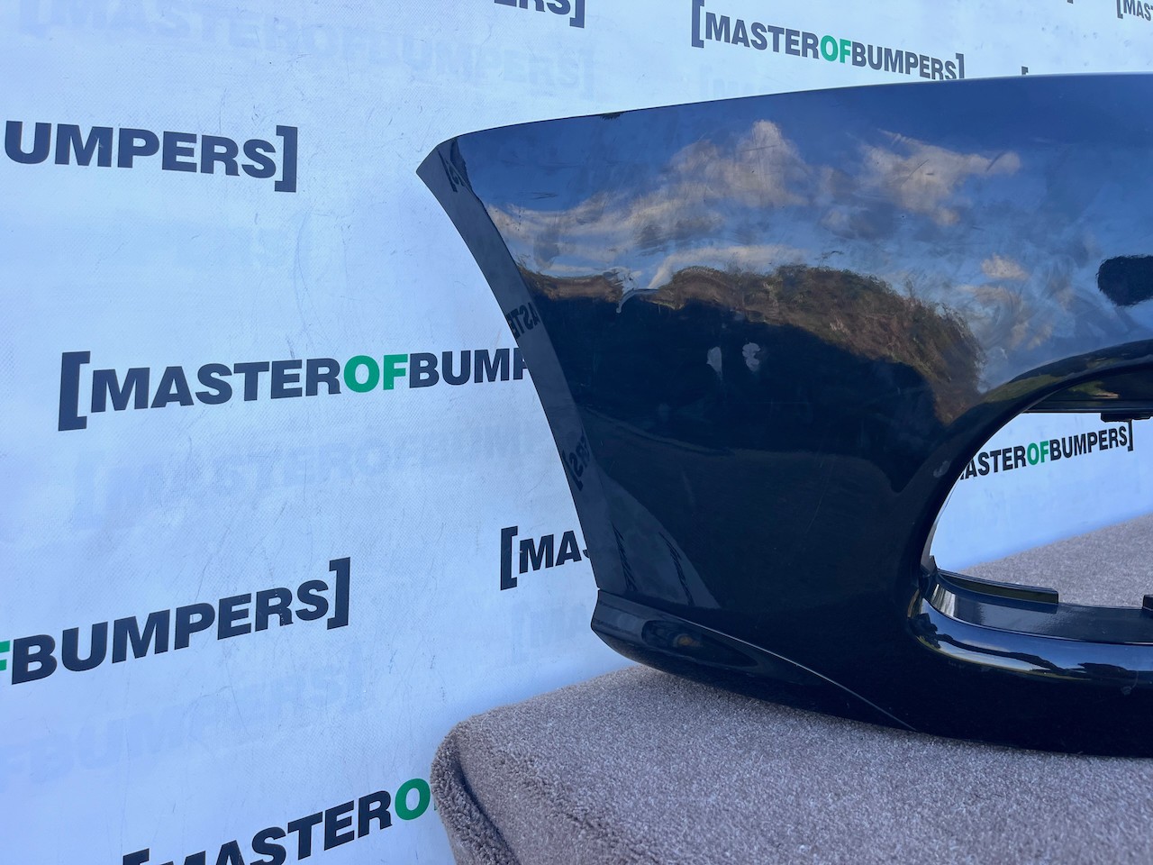 VW Golf R32 Hatchback 2006-2008 Front Bumper No Pdc Jets Genuine [v655]
