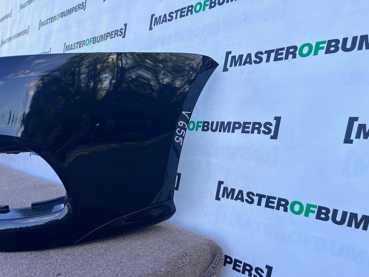 VW Golf R32 Hatchback 2006-2008 Front Bumper No Pdc Jets Genuine [v655]