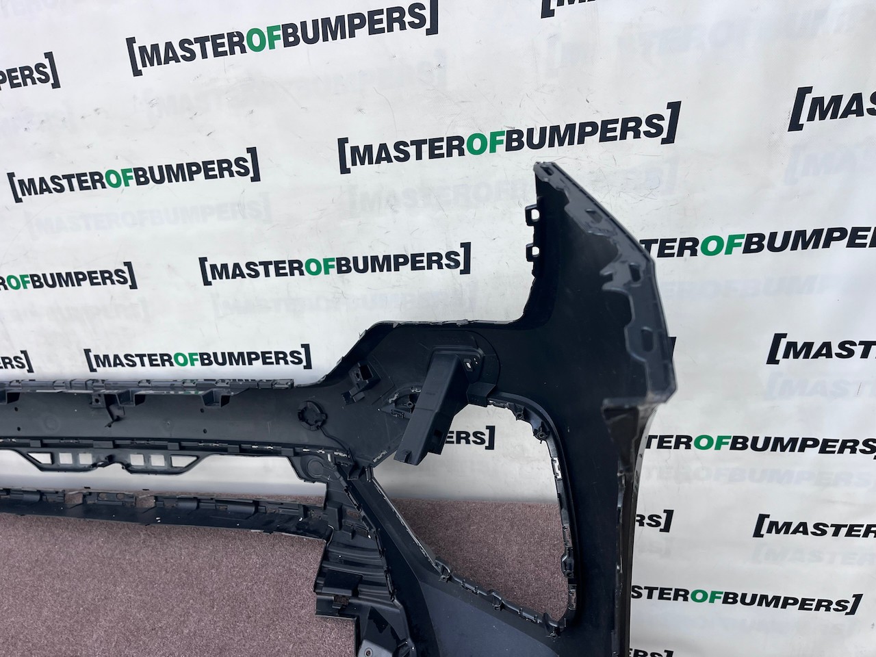 VW Touareg R Line Tdi V6 Mk3 2019-2023 Front Bumper 6 Pdc Jets Genuine [v663]
