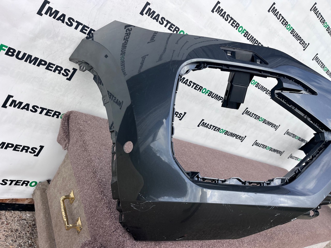 VW Touareg R Line Tdi V6 Mk3 2019-2023 Front Bumper 6 Pdc Jets Genuine [v663]