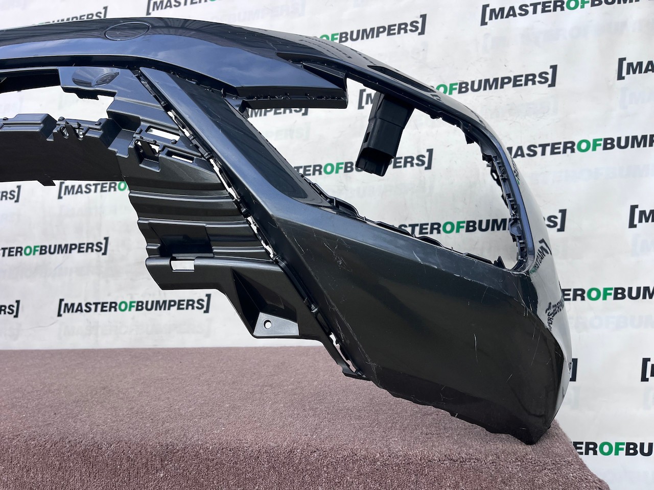 VW Touareg R Line Tdi V6 Mk3 2019-2023 Front Bumper 6 Pdc Jets Genuine [v663]