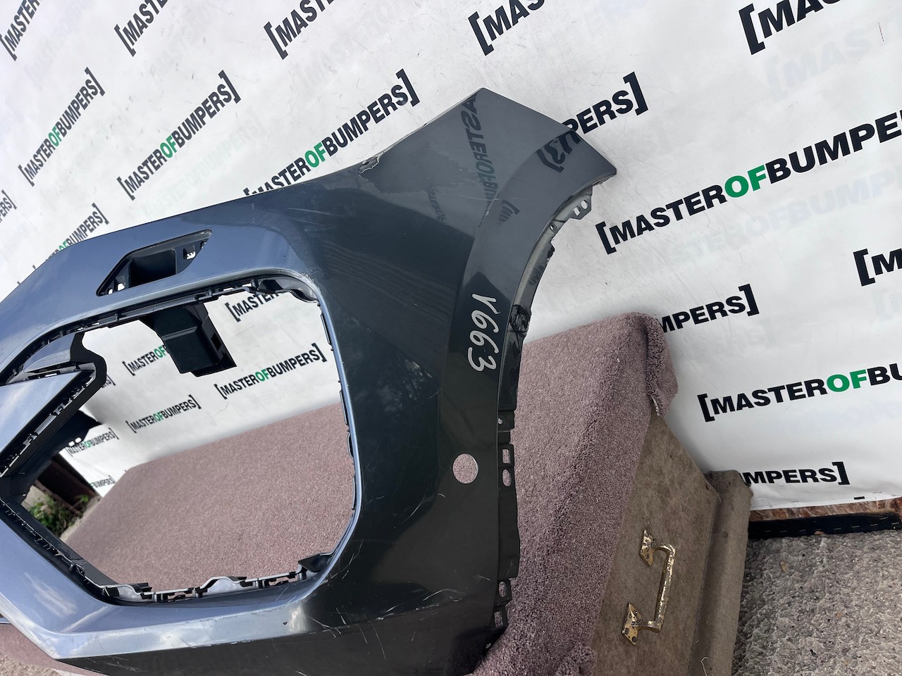 VW Touareg R Line Tdi V6 Mk3 2019-2023 Front Bumper 6 Pdc Jets Genuine [v663]