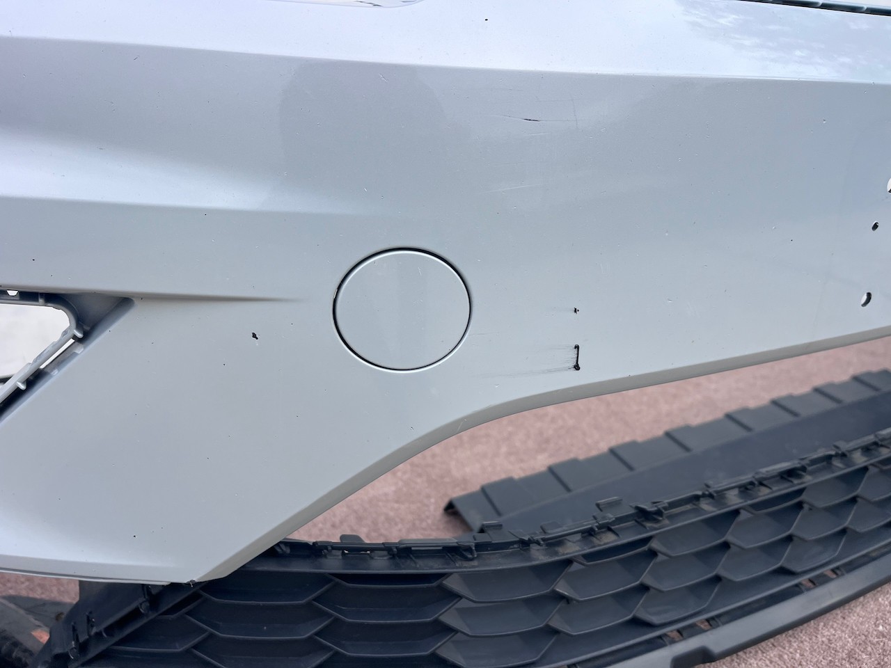 VW Tiguan Sel Bluemtion Mk2 Suv 2016-2019 Front Bumper 6 Pdc Jets Genuine [v681]