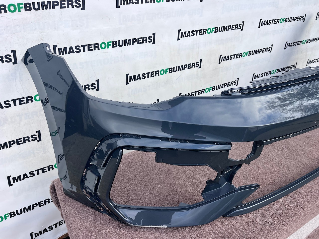 VW Golf R-line Mk8 Lift Hatchback 2024-2027 Front Bumper 4 Pdc Genuine [v668]