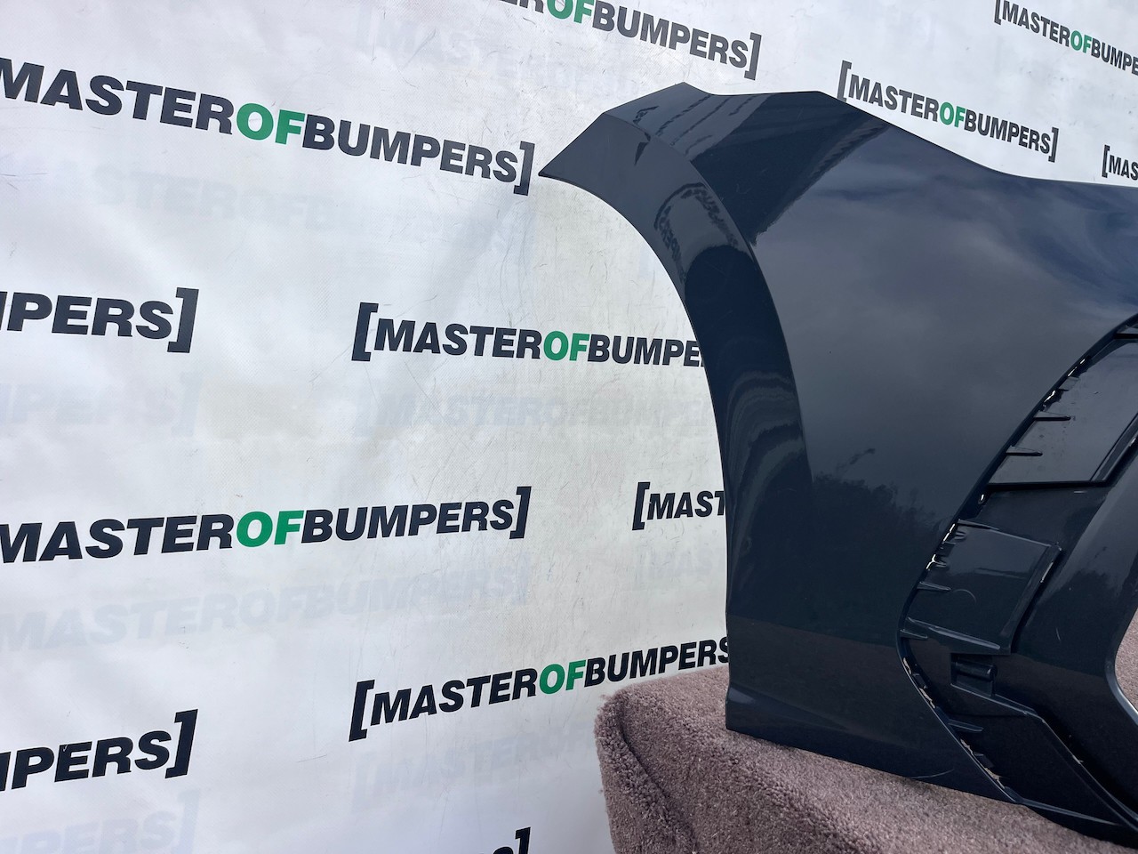 VW Golf R-line Mk8 Lift Hatchback 2024-2027 Front Bumper 4 Pdc Genuine [v668]