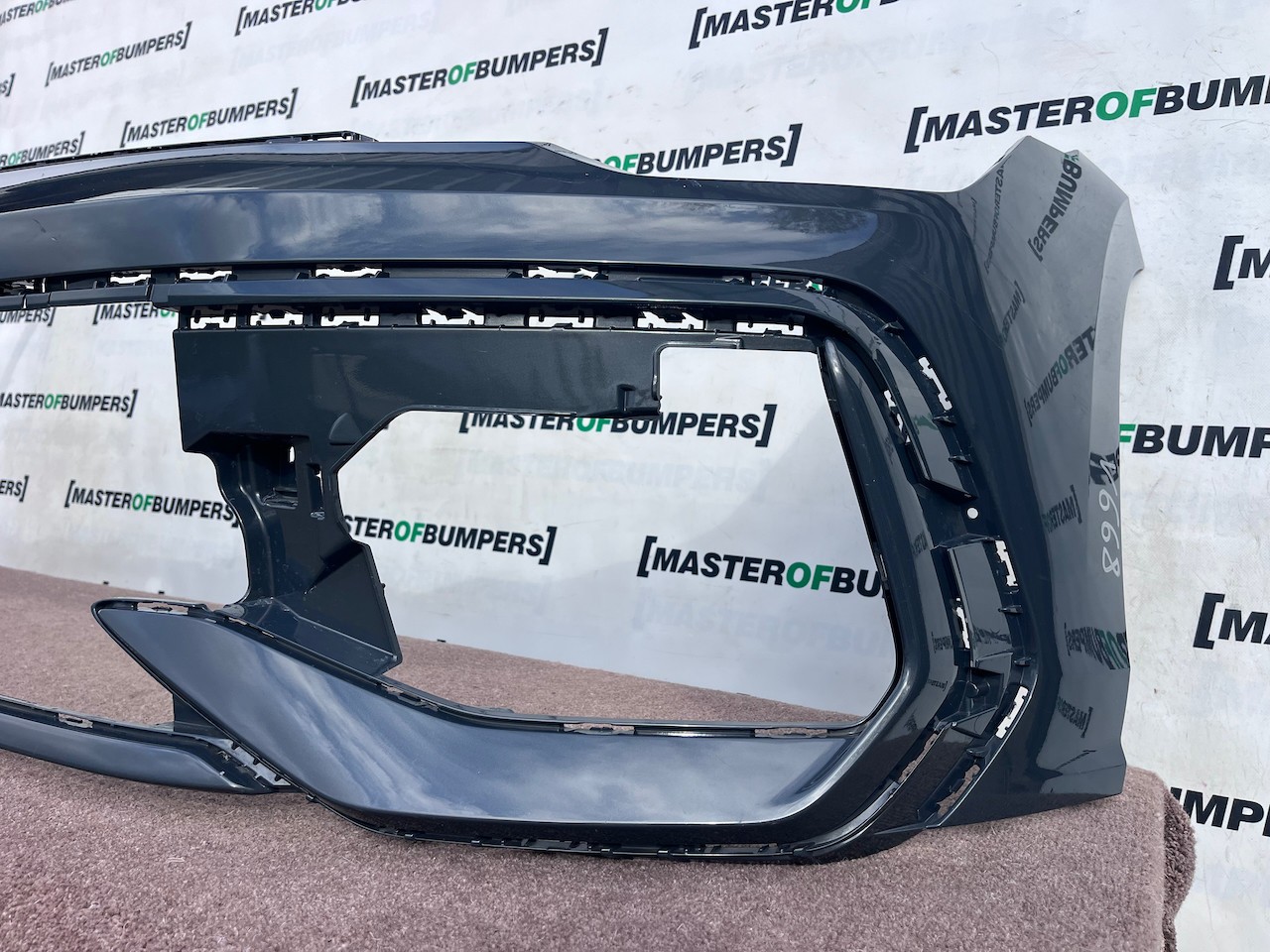 VW Golf R-line Mk8 Lift Hatchback 2024-2027 Front Bumper 4 Pdc Genuine [v668]