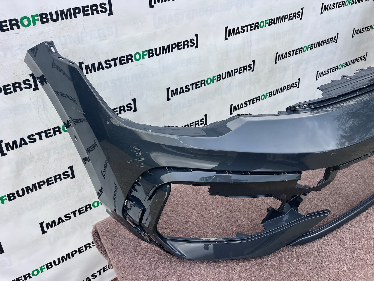 VW Golf R-line Mk8 Lift Hatchback 2024-2027 Front Bumper 6 Pdc Genuine [v670]