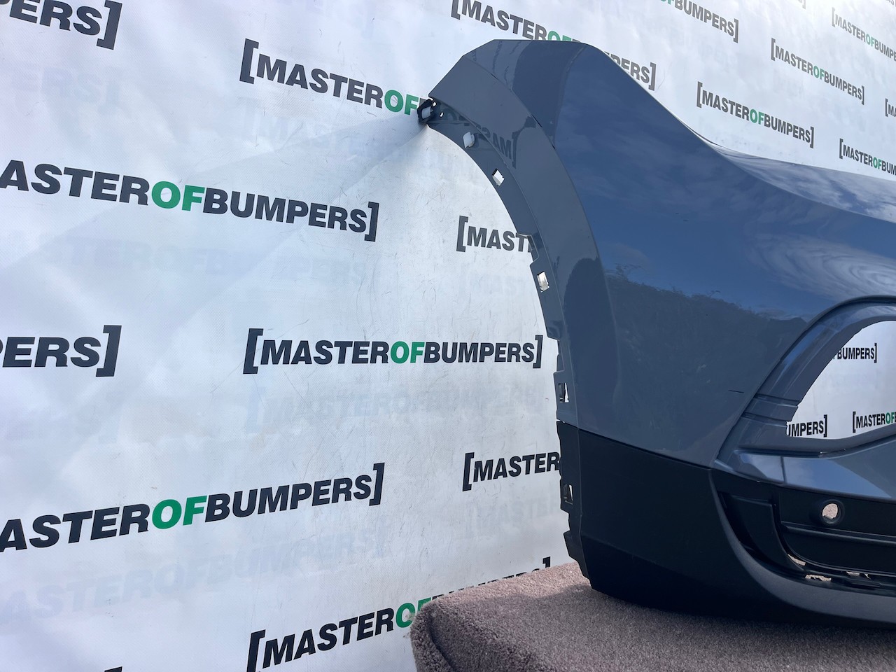 VW Tiguan Elegance Tfsi Tdi Mk2 Lift 2021-2024 Front Bumper 4 Pdc Genuine [v682]