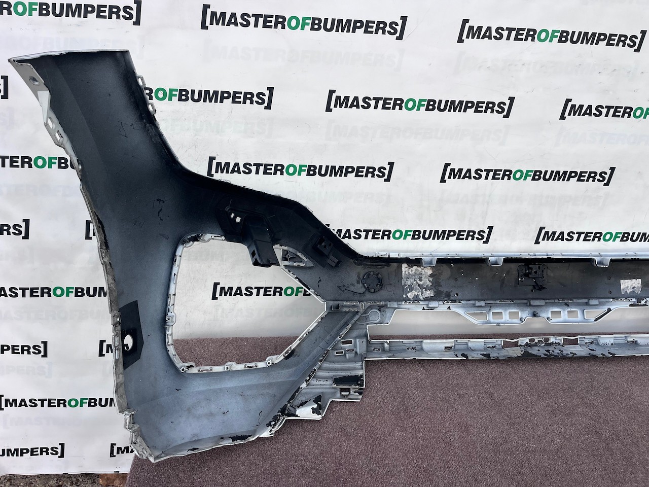 VW Touareg R Line Tdi V6 Mk3 2019-2023 Front Bumper 6 Pdc Jets Genuine [v662]