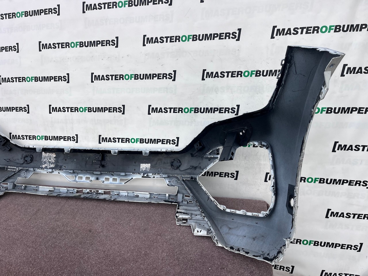 VW Touareg R Line Tdi V6 Mk3 2019-2023 Front Bumper 6 Pdc Jets Genuine [v662]