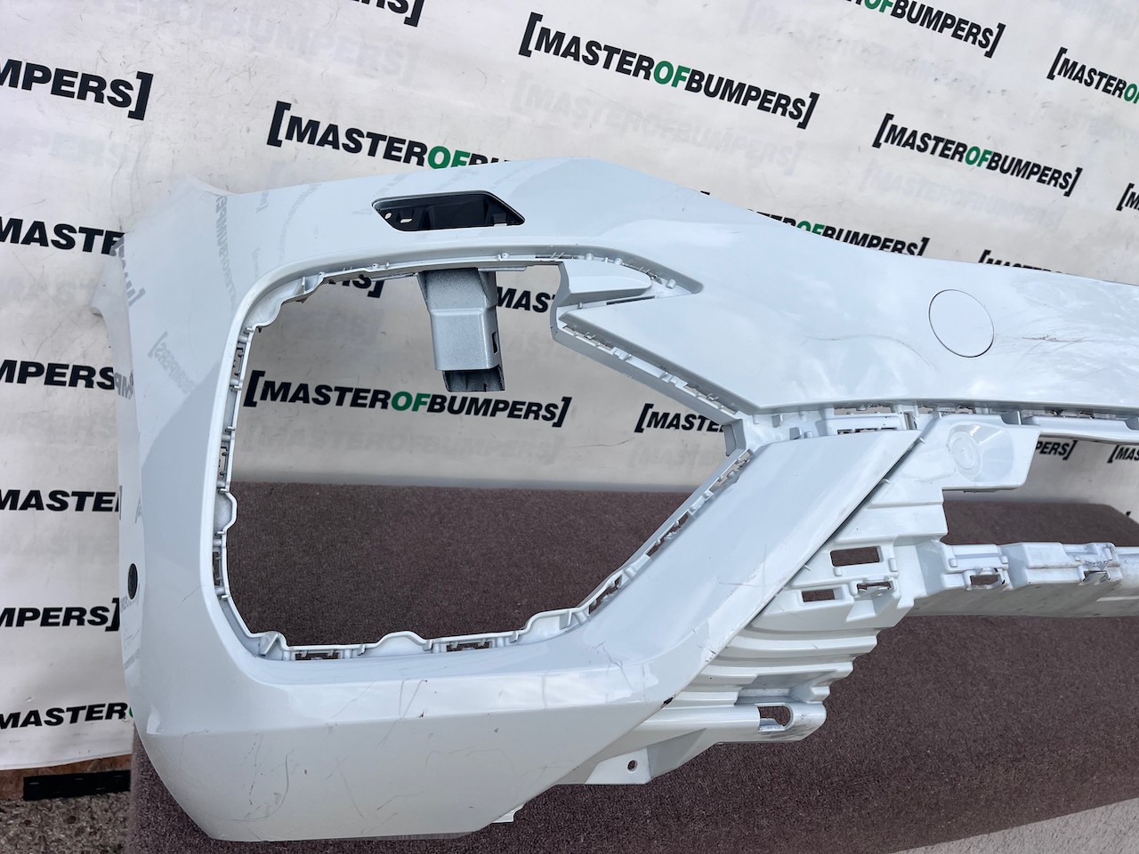 VW Touareg R Line Tdi V6 Mk3 2019-2023 Front Bumper 6 Pdc Jets Genuine [v662]