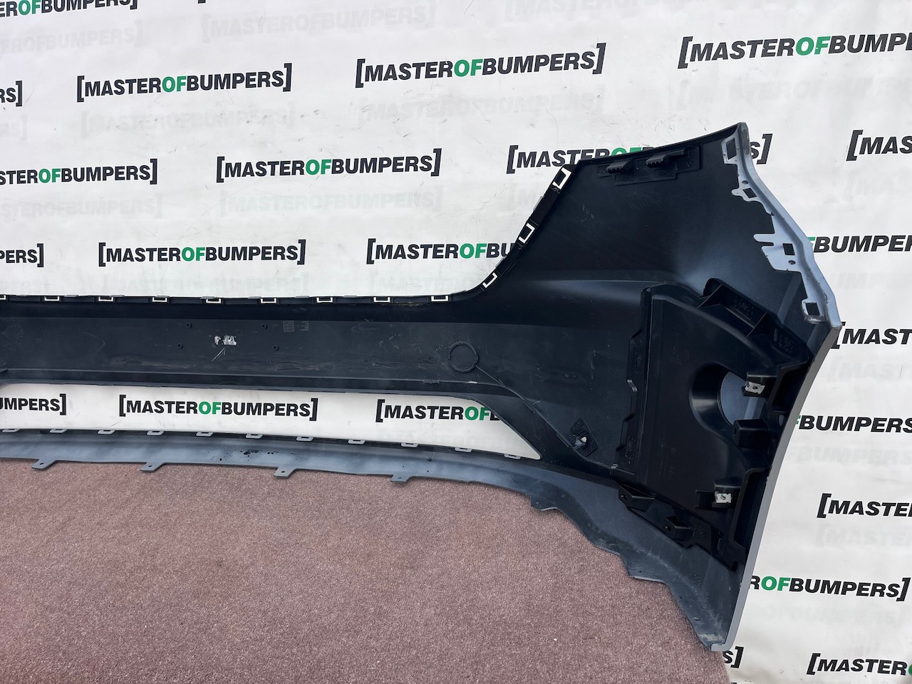 VW Transporter T7 Panel Van 2025-2028 Front Bumper 4 Pdc Genuine [v664]