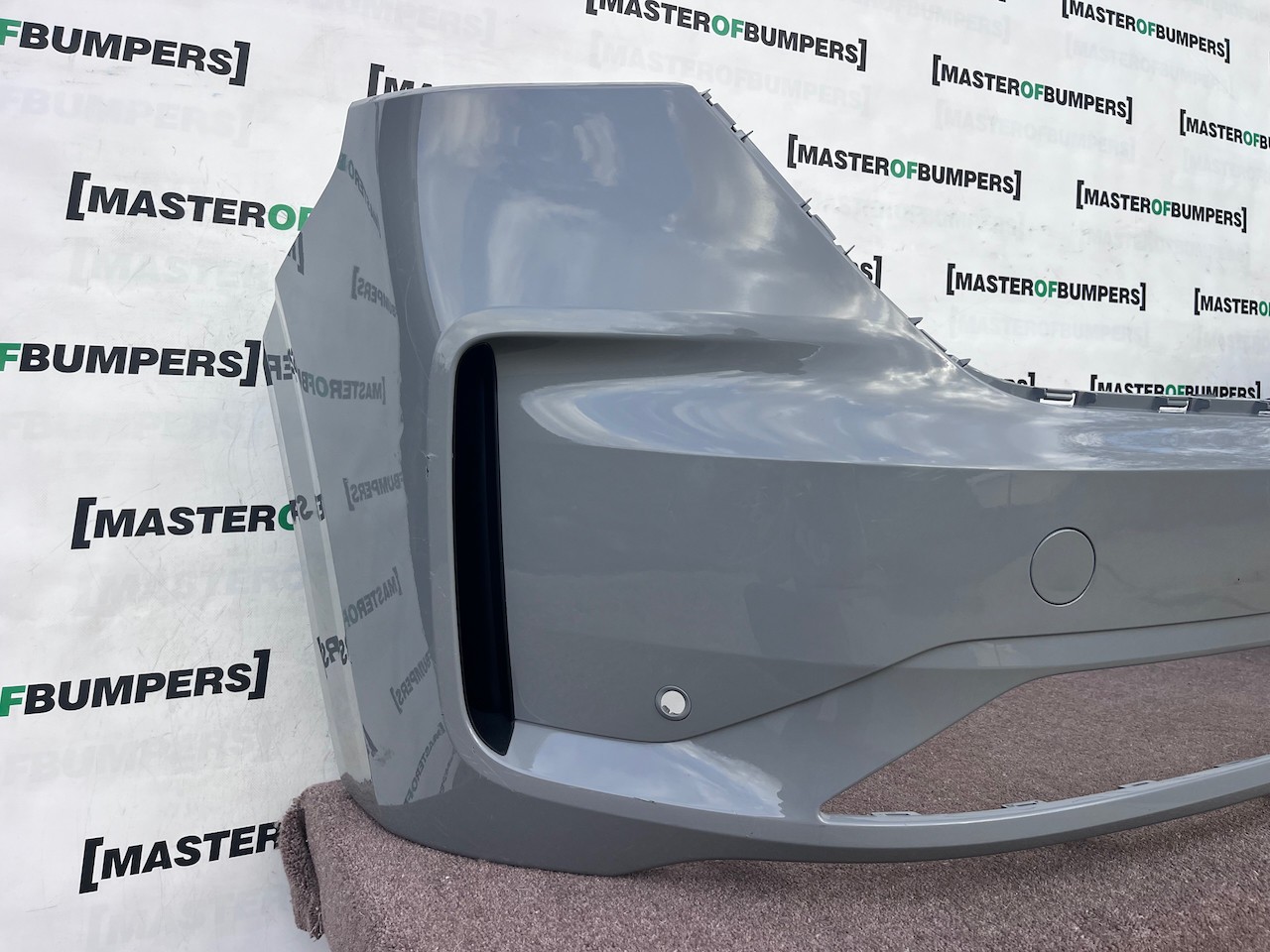 VW Transporter T7 Panel Van 2025-2028 Front Bumper 4 Pdc Genuine [v664]