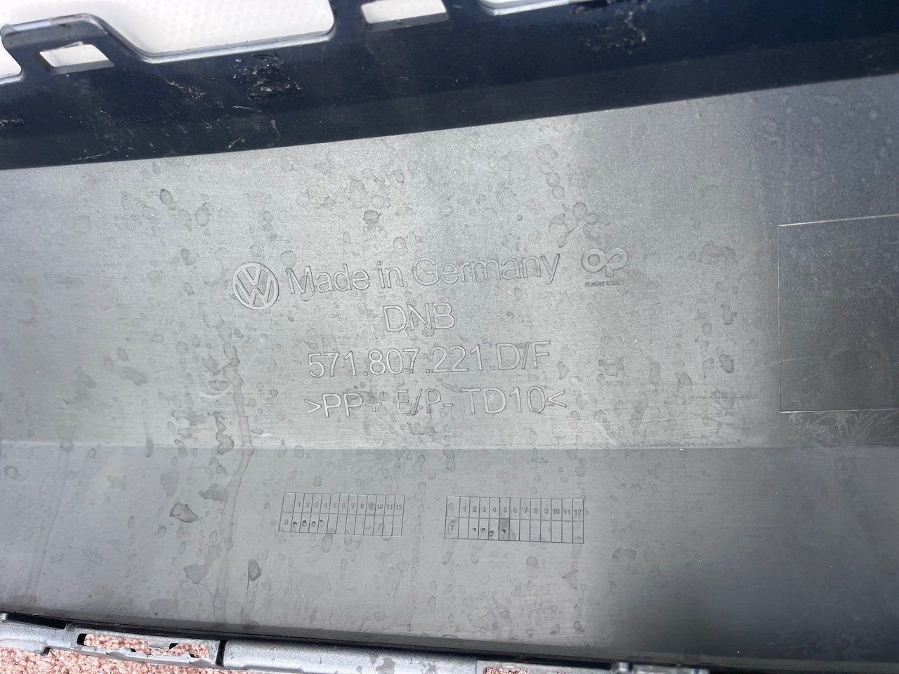 VW Tiguan Style Life Match Mk3 2024-2026 Front Bumper Pdc Genuine [v675]