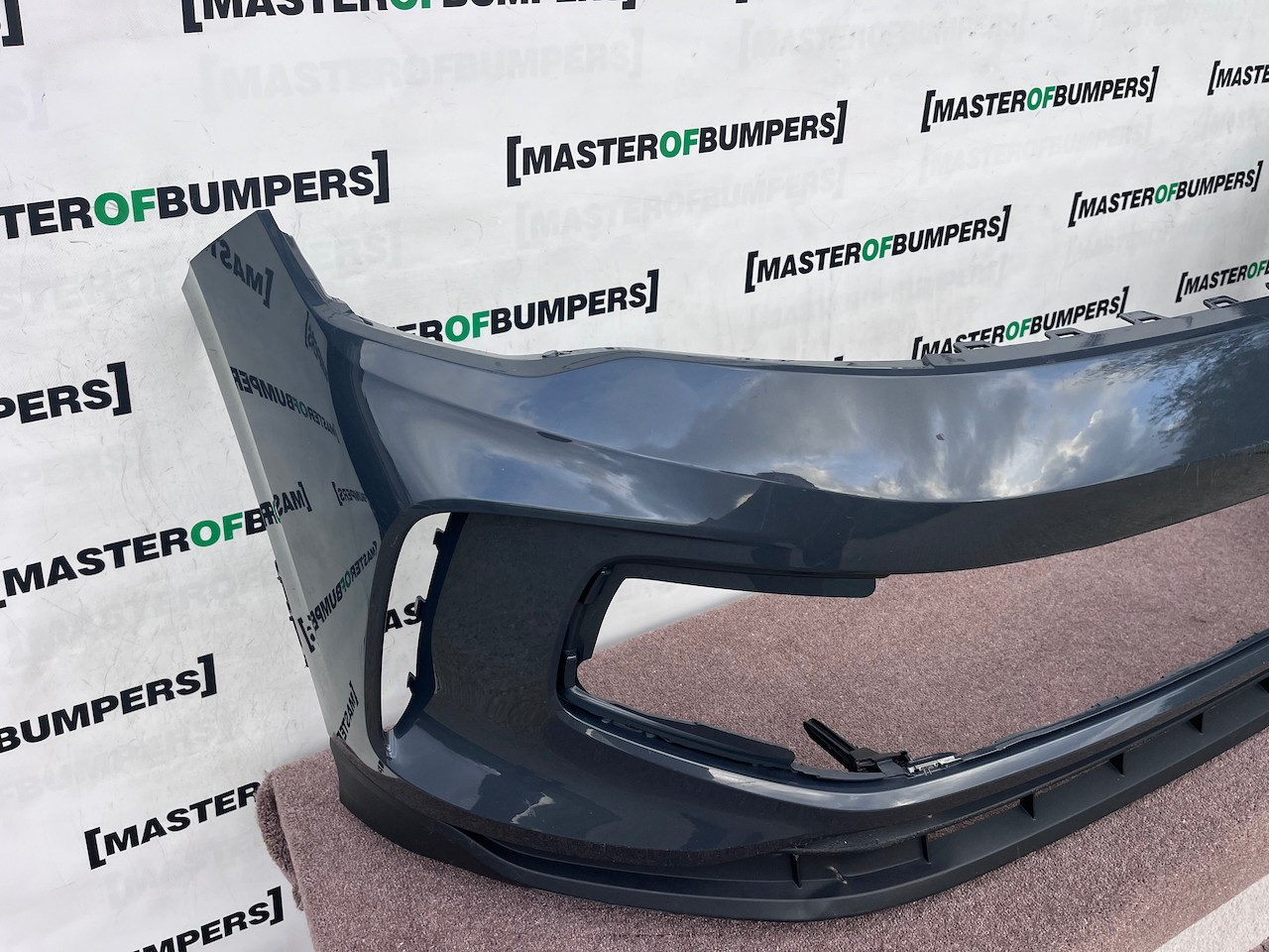 VW Tiguan Style Life Match Mk3 2024-2026 Front Bumper Pdc Genuine [v675]