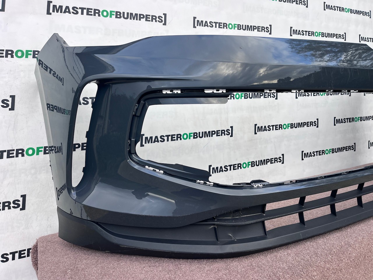 VW Tiguan Style Life Match Mk3 2024-2026 Front Bumper Pdc Genuine [v675]