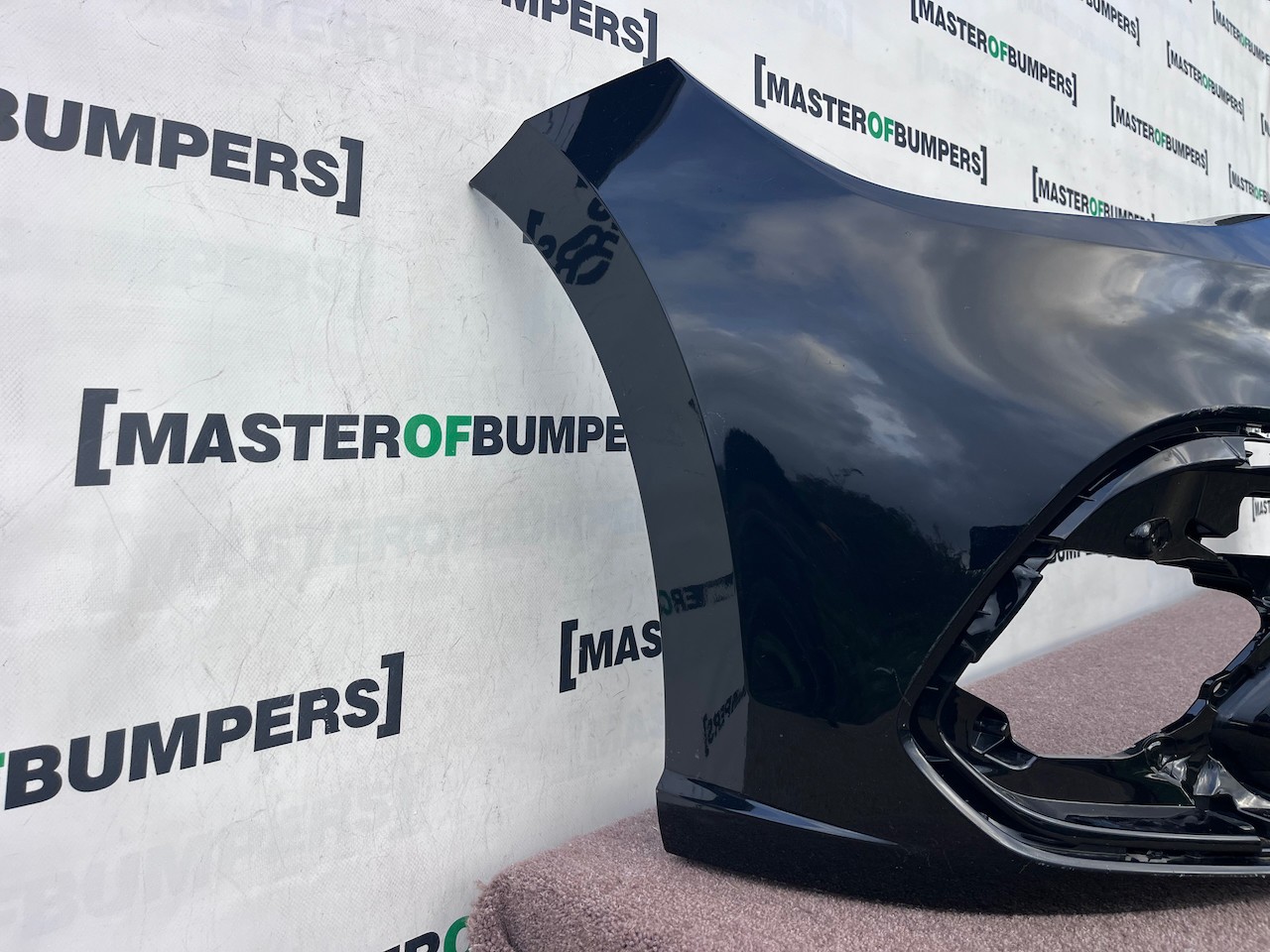 VW Polo Se Mk6 Lift Hatchback 2021-2024 Front Bumper No Pdc Genuine [v677]