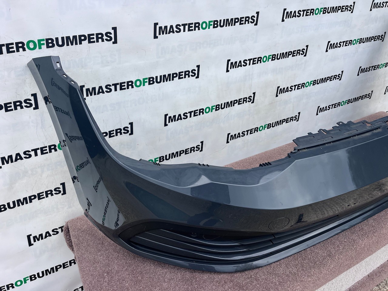 VW Golf Se Mk8 Hatchback 2020-2024 Front Bumper 4 Pdc Genuine [v476]