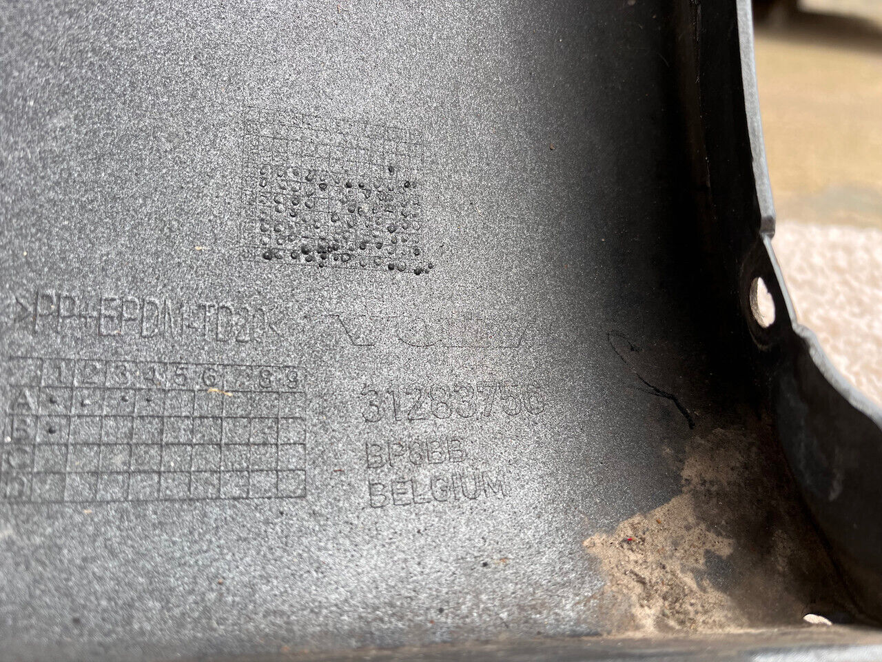 Volvo V40 R Design 2012-2019 Rear Bumper Grey 4 Pdc Genuine [n270]