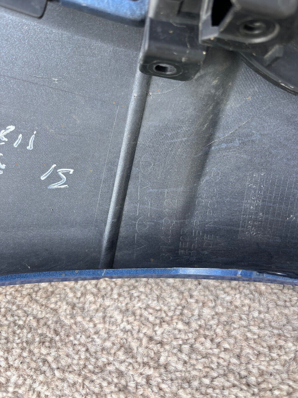 Volvo Xc60 R Design Suv 2017-2020 Front Bumper 4 Pdc + Jets Genuine [n286]