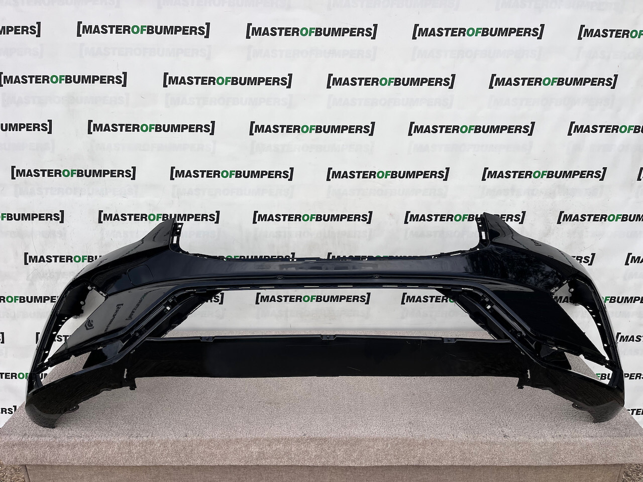 Volvo Xc60 R Design Suv Lift 2021-2024 Front Bumper 4 Pdc Genuine [n364]