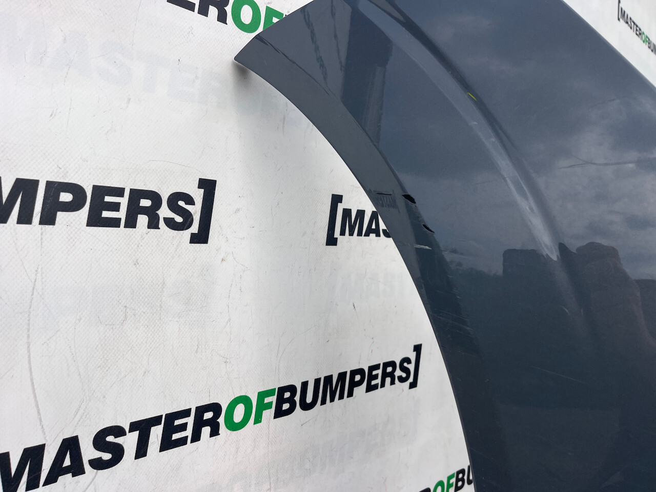 Volvo Xc60 R Design Suv Lift 2021-2024 Front Bumper 6 Pdc Genuine [n362]