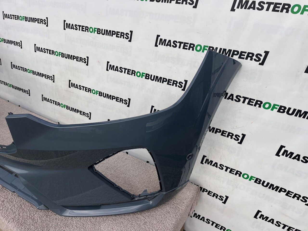 Volvo Xc60 R Design Suv Lift 2021-2024 Front Bumper 6 Pdc Genuine [n362]