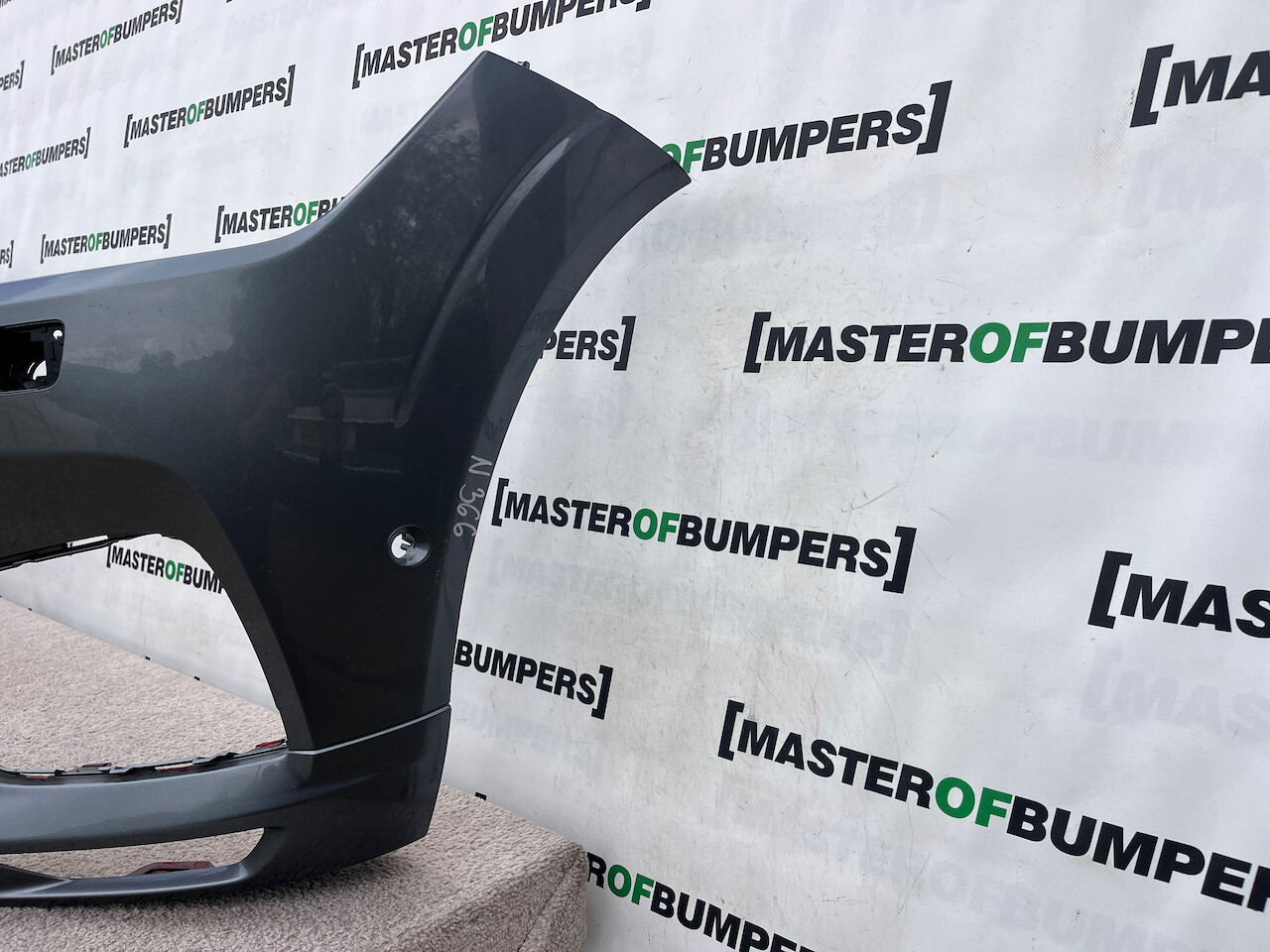 Volvo Xc60 R Design Suv 2017-2020 Front Bumper 6 Pdc +jets Genuine [n366]