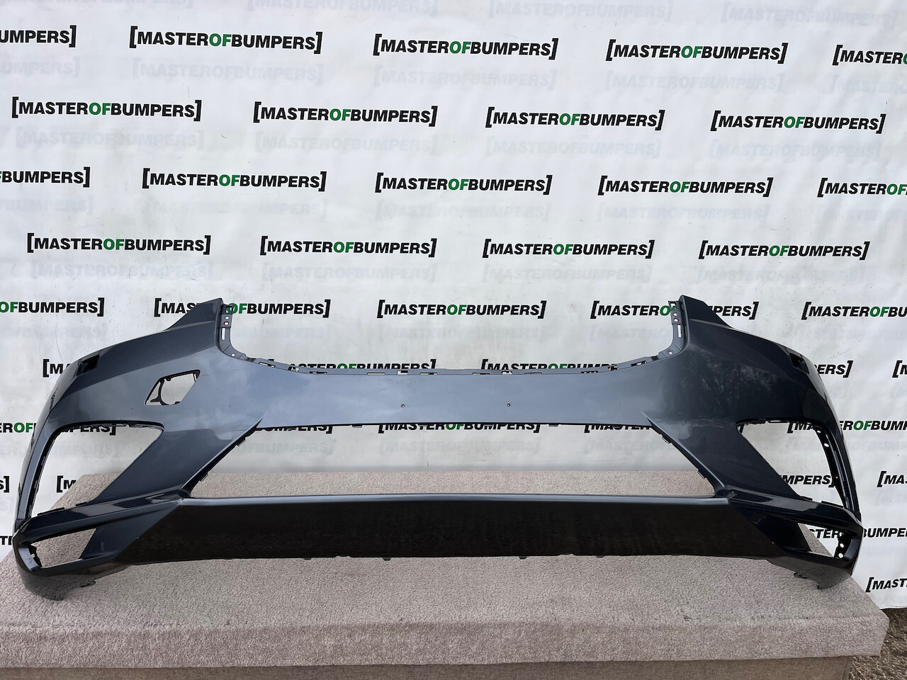 Volvo Xc60 R Design Suv 2017-2020 Front Bumper 6 Pdc +jets Genuine [n366]